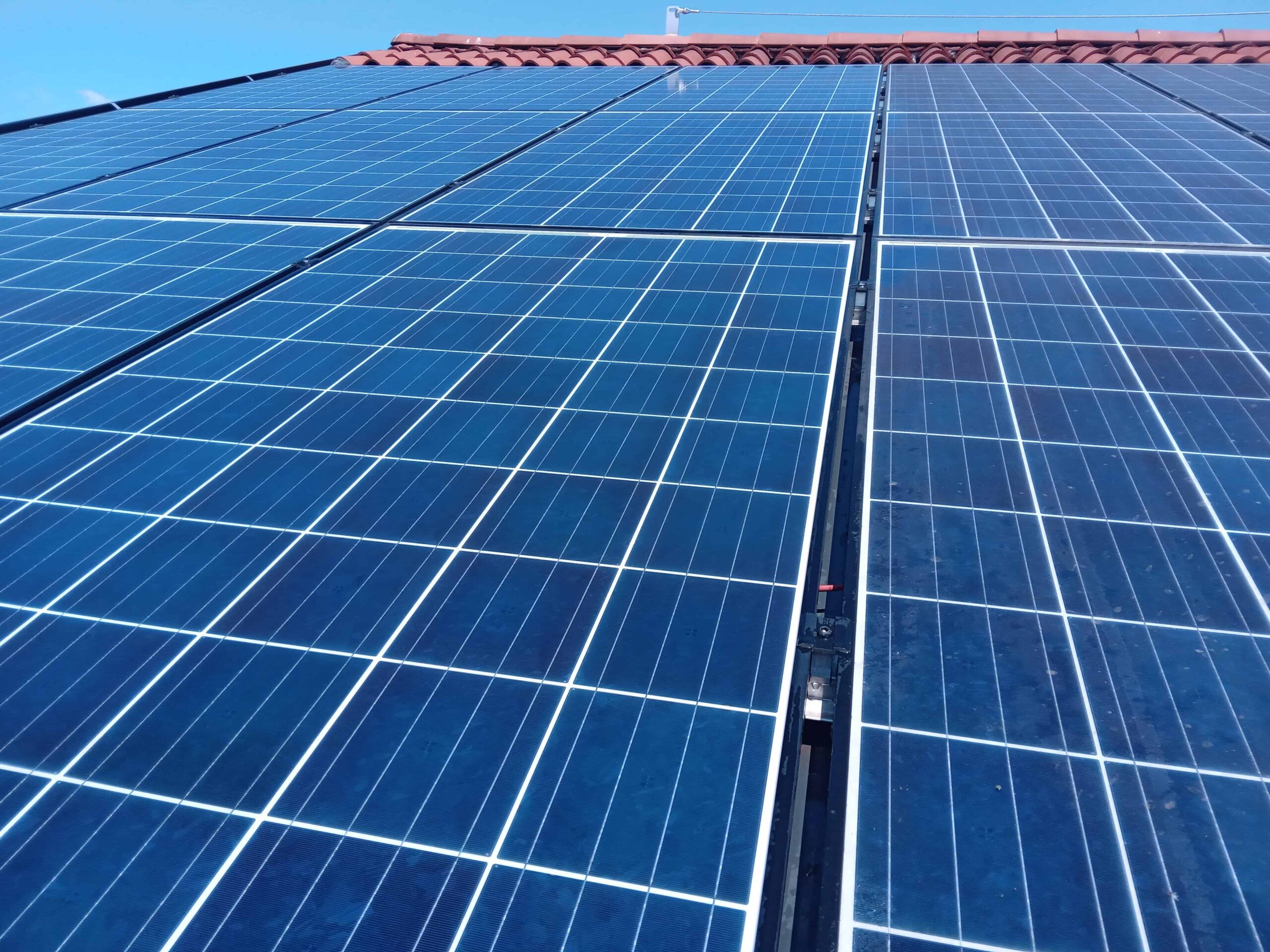 servizi di pulizia di pannelli fotovoltaici